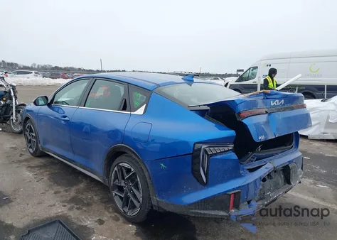 2025 Kia K4 Gt-Line z USA, uszkodzony, nr VIN 3KPFW4DE5SE141095